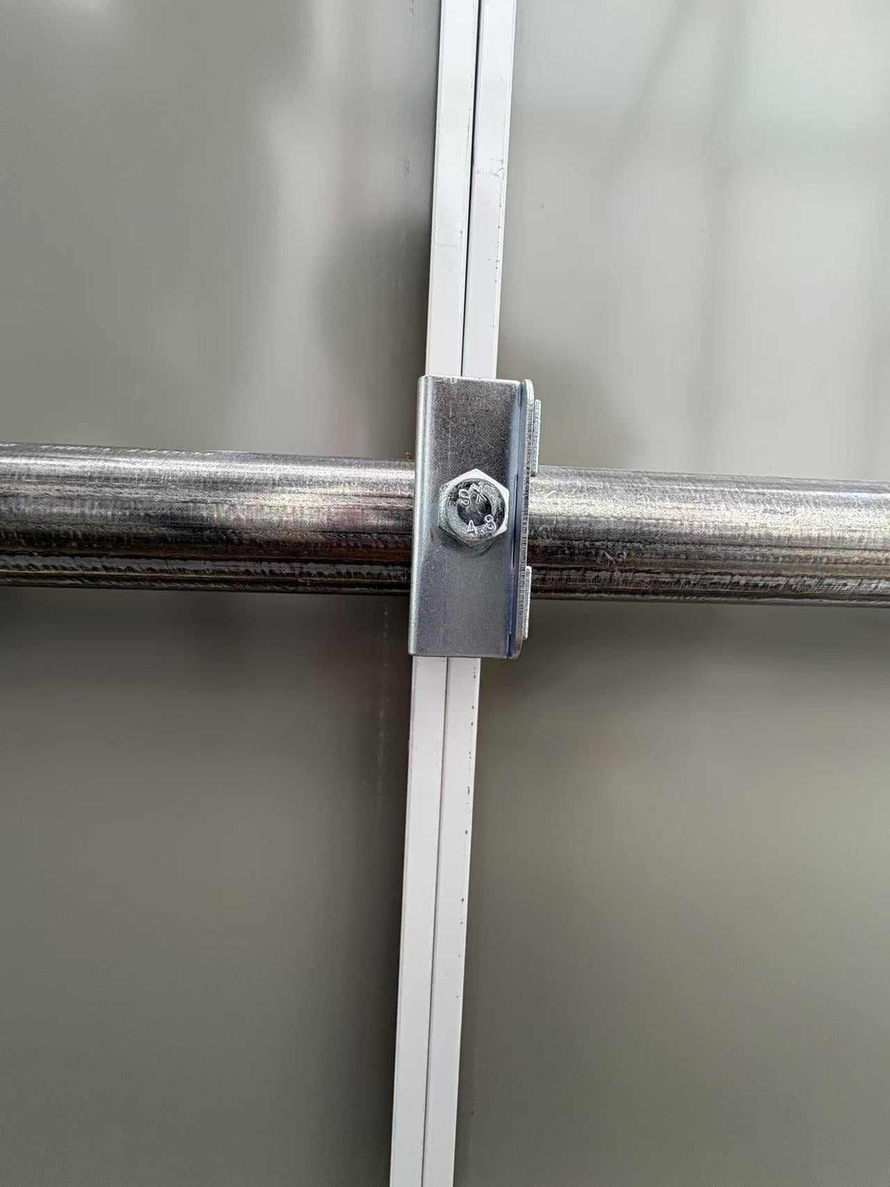 新型ホワイトパネル用フック